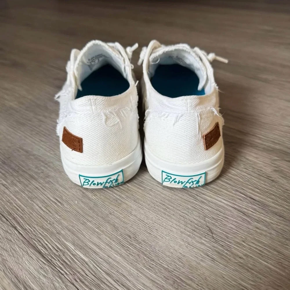 Women’s Blowfish White Casual Sneakers - Picture 3 of 4